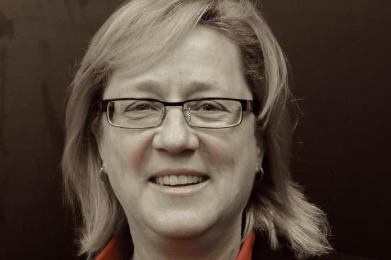 Portriat photo of Kim Mider