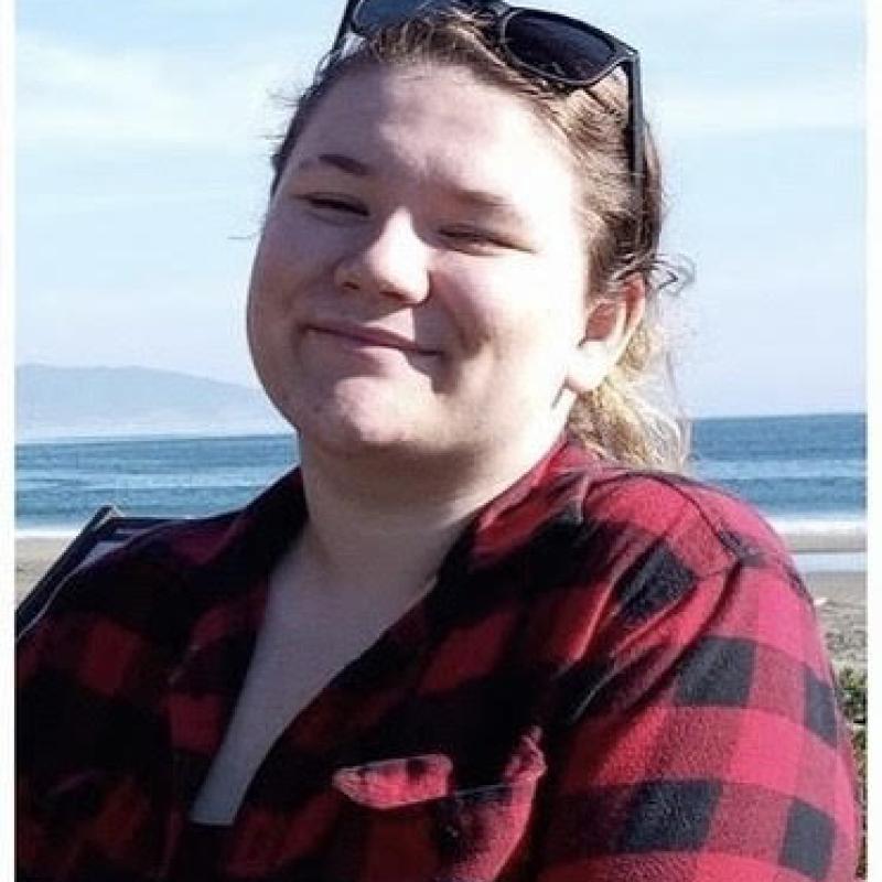 Portriat photo of Katie Mason