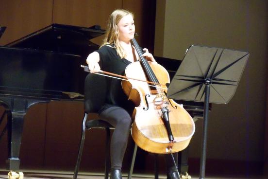 Concerto Competition winner Brynn Dally, cellist