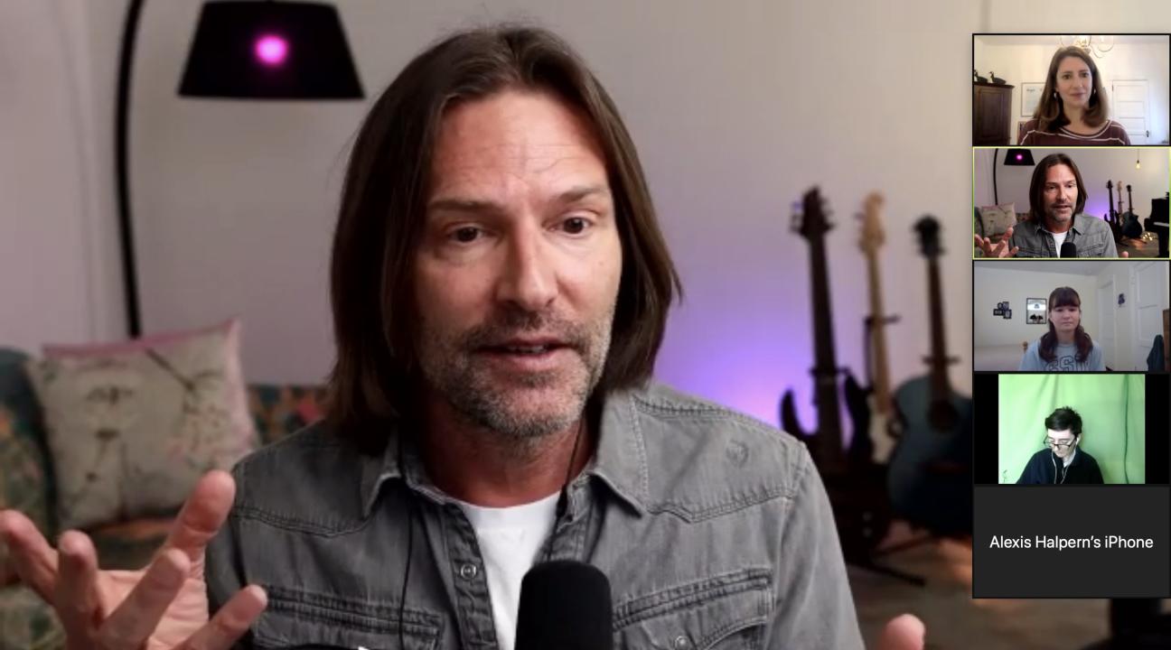 Eric Whitacre with students on Zoom