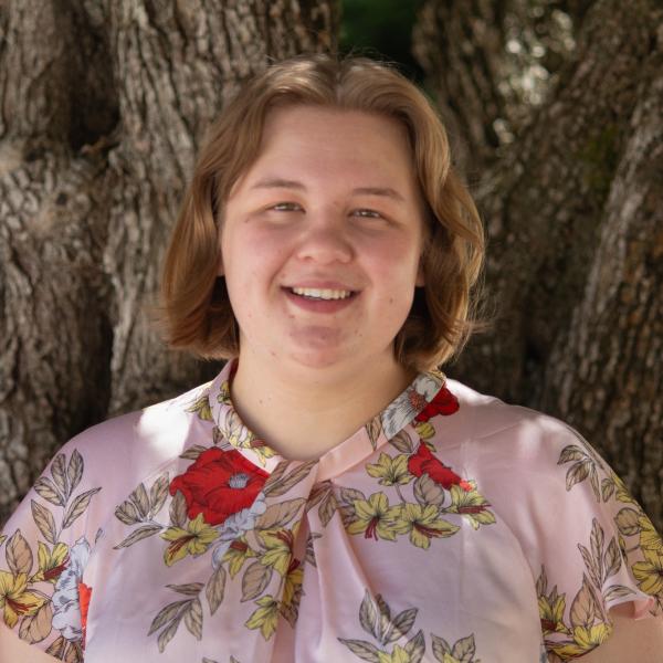 Emma Hofhenke headshot