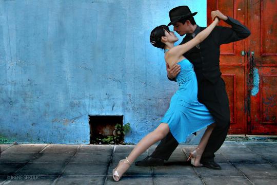 Dancers dancing the tango