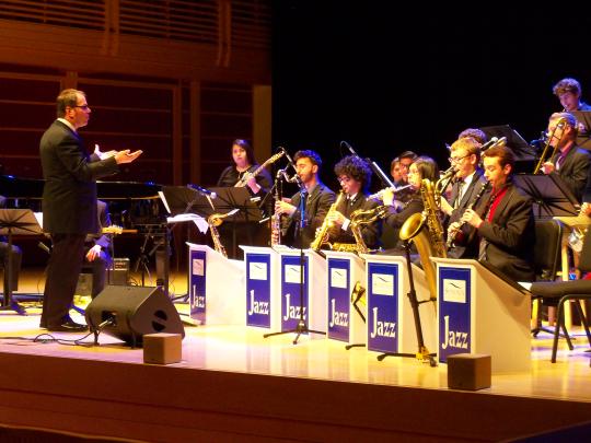 Doug Leibinger directs the SSU Jazz Orchestra