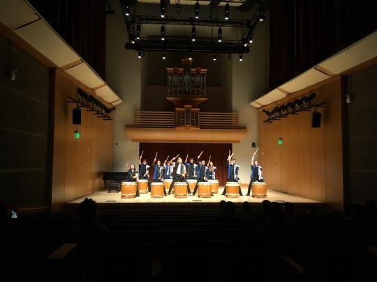 Taiko drummers on Schroeder stage